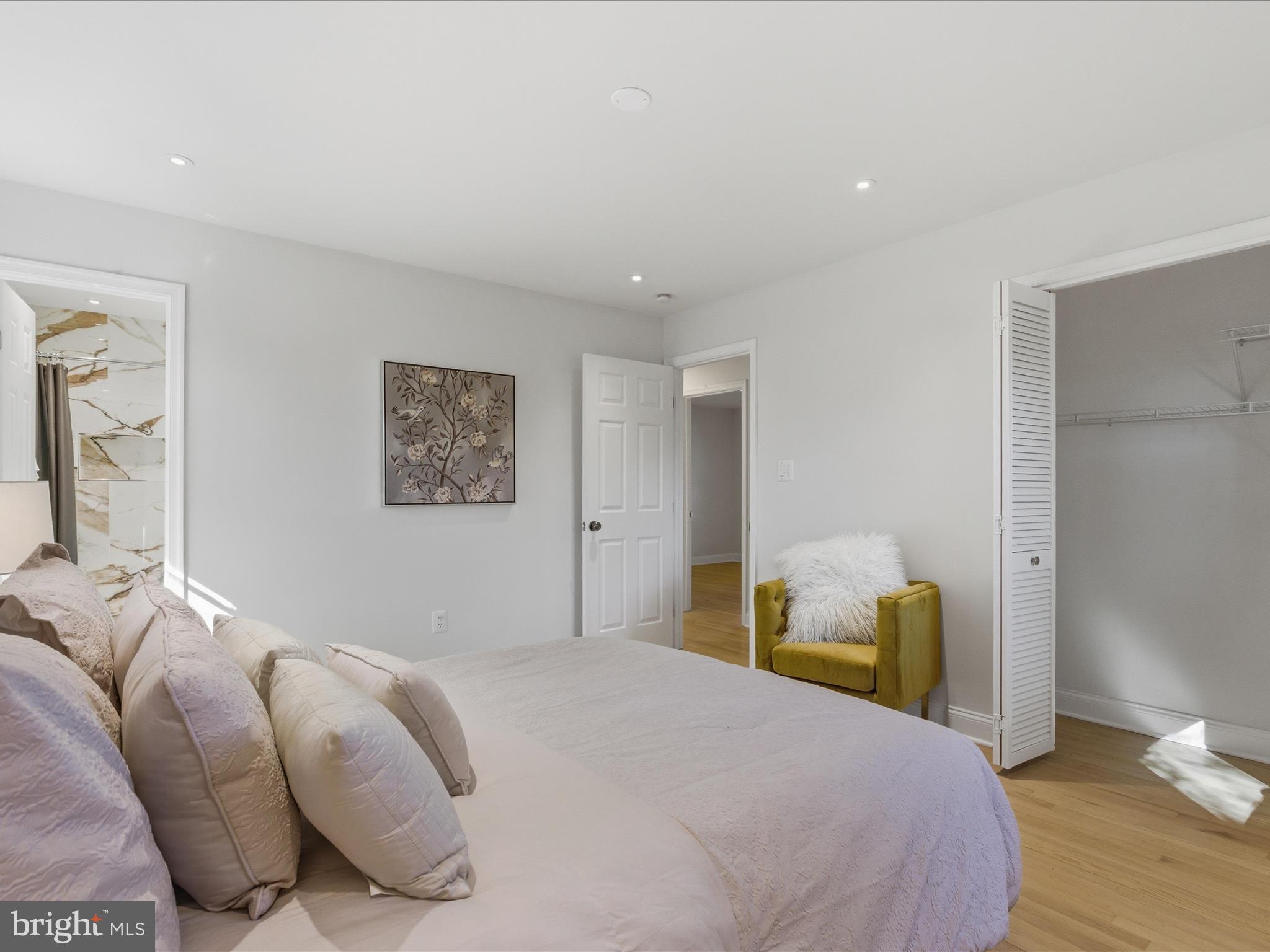 WILLOW GROVE - Residential