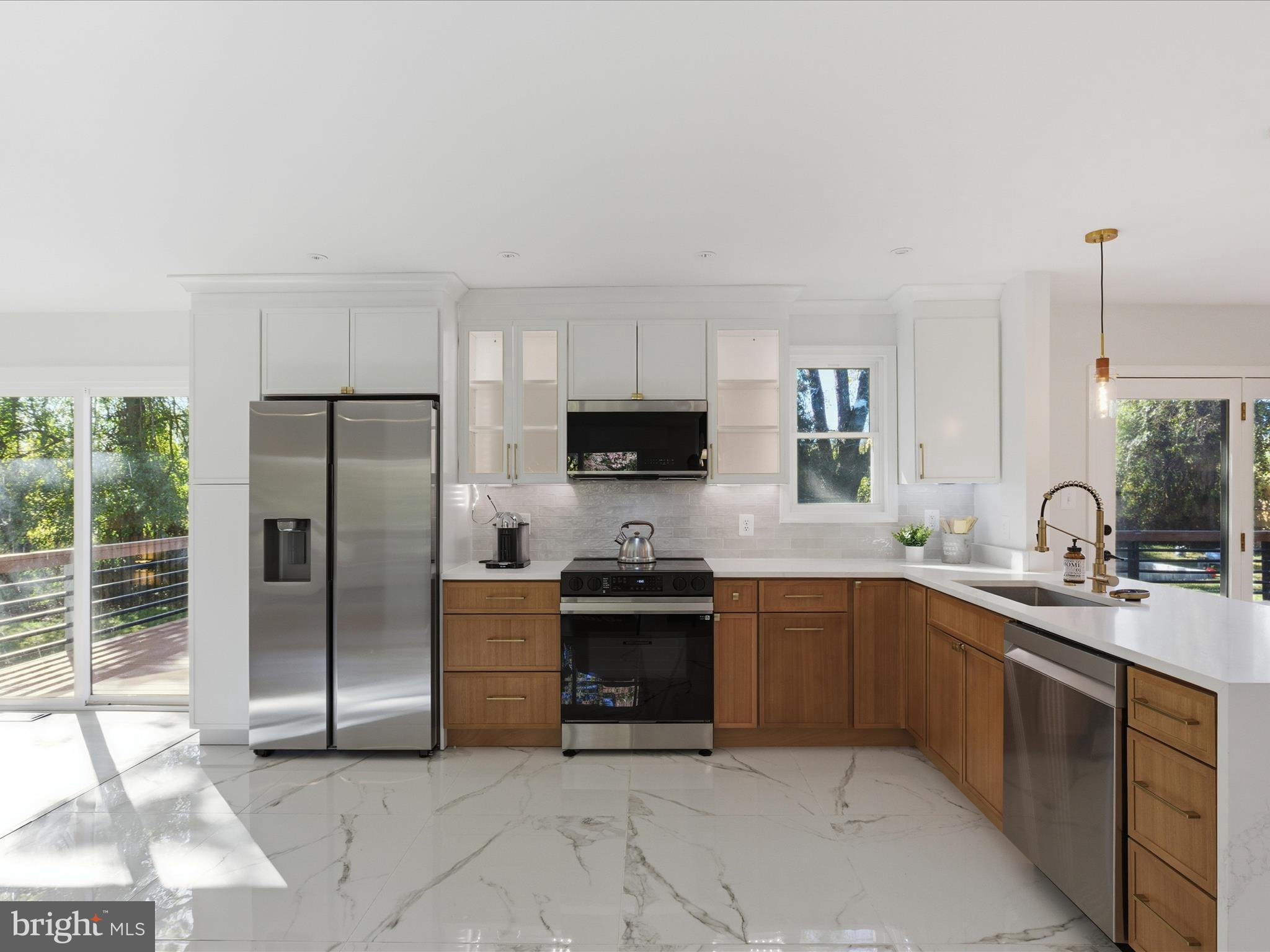 WILLOW GROVE - Residential