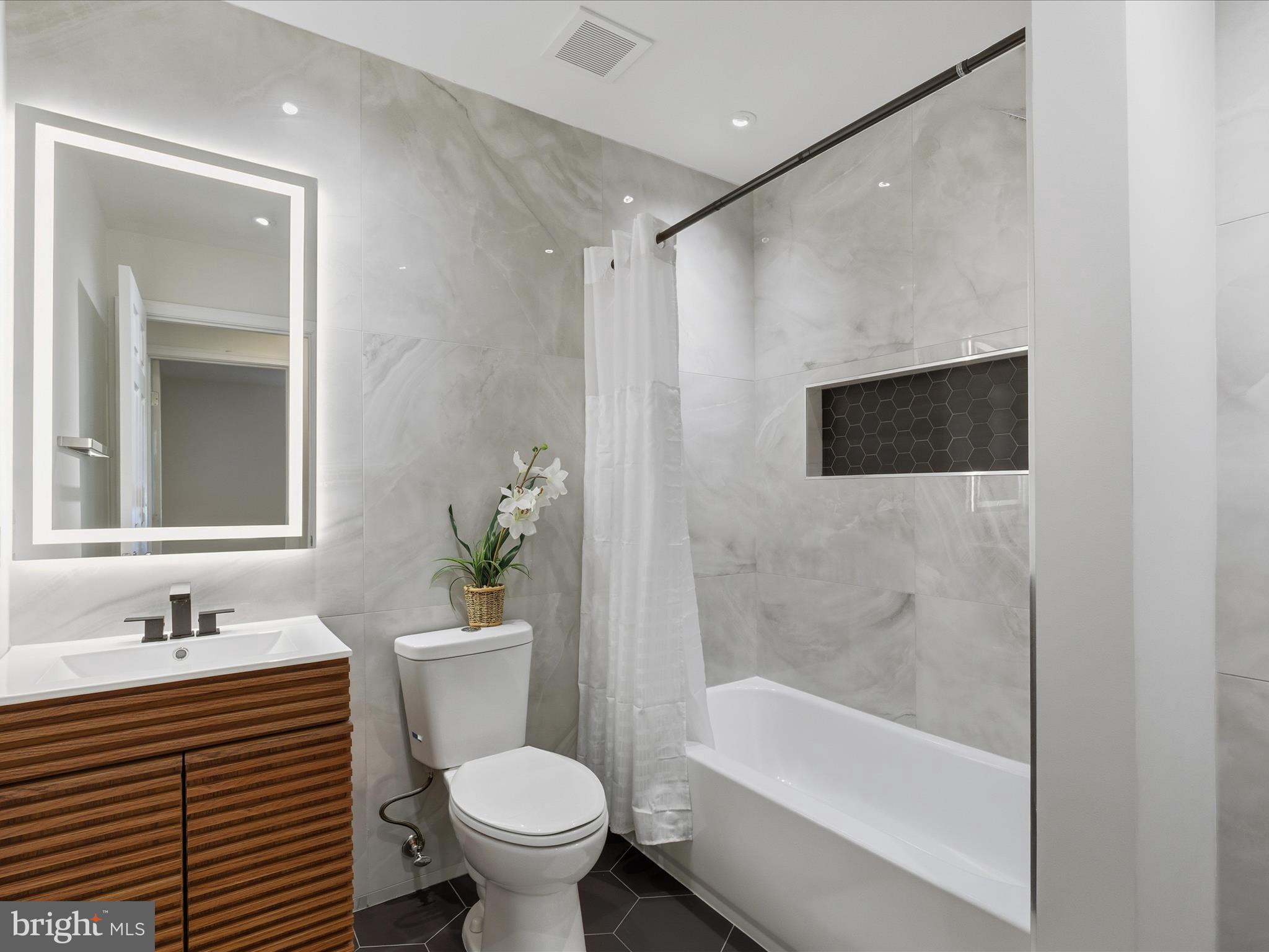 WILLOW GROVE - Residential