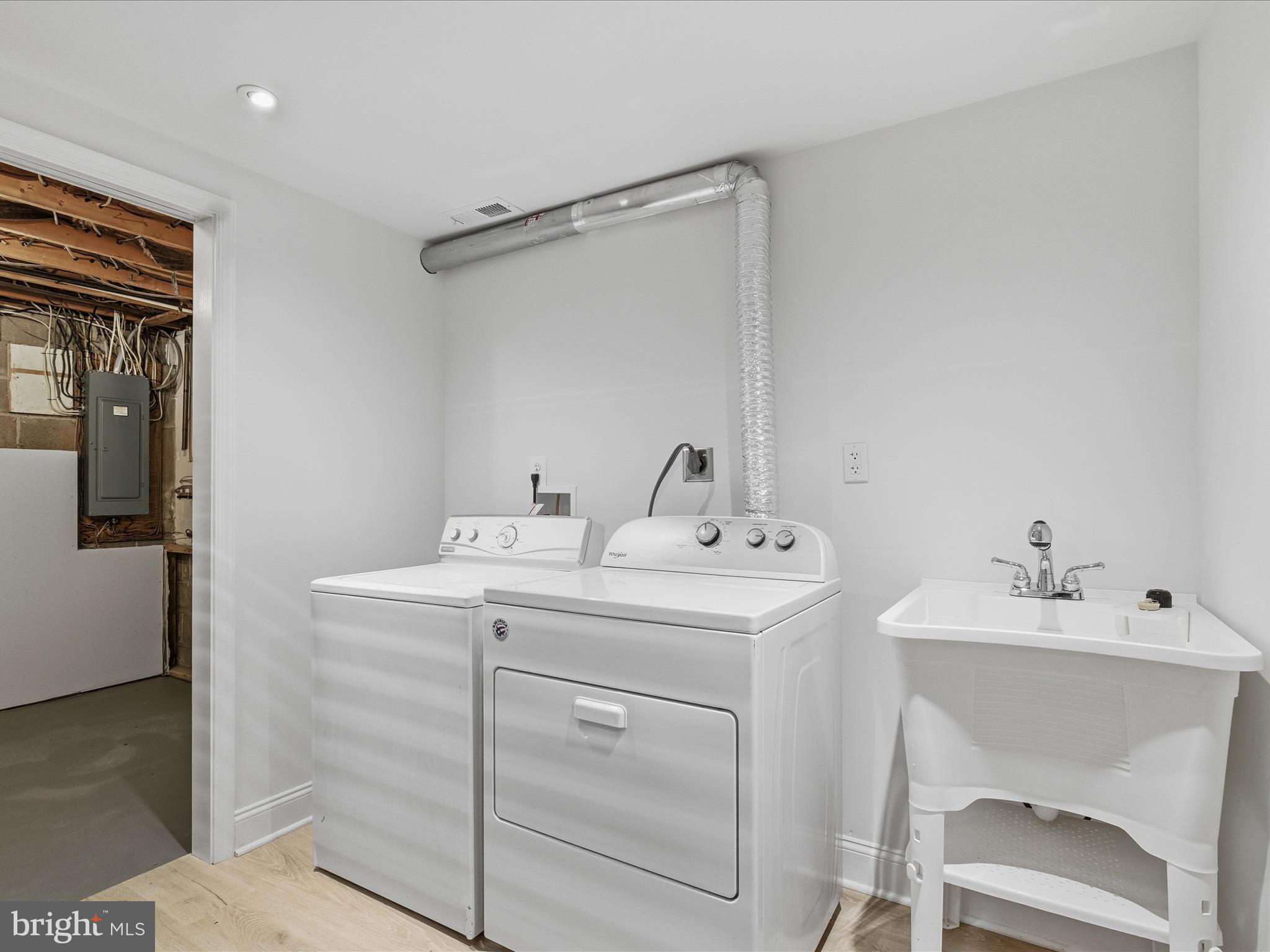 WILLOW GROVE - Residential