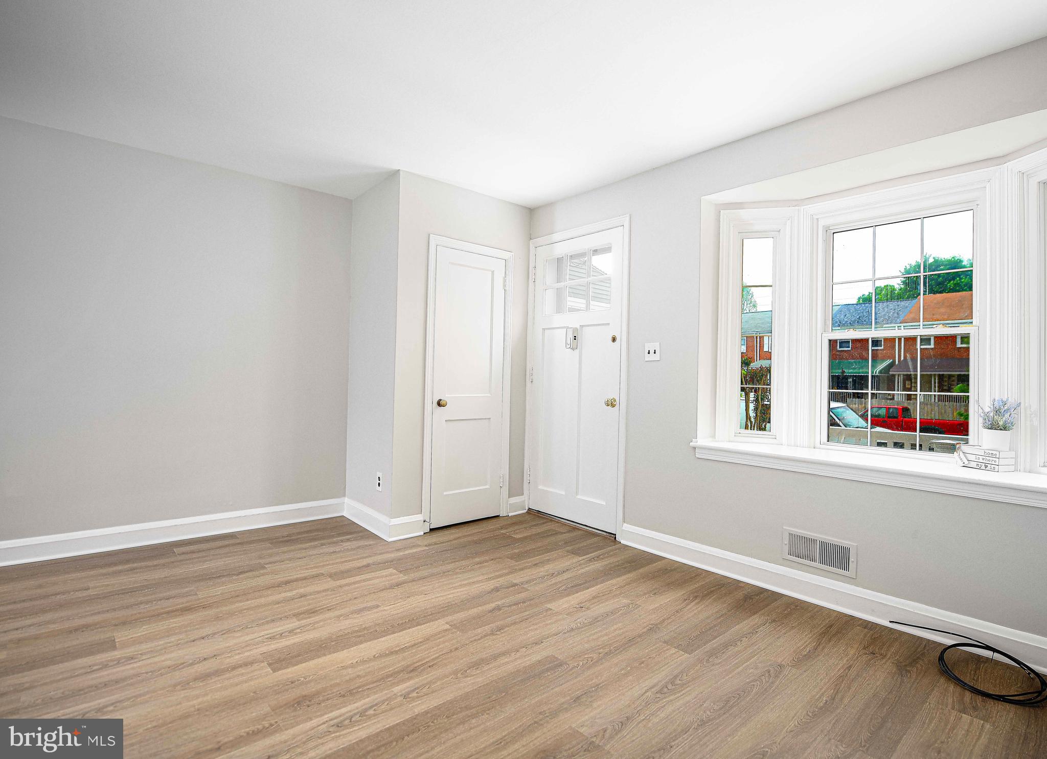 MIDDLESEX - Residential