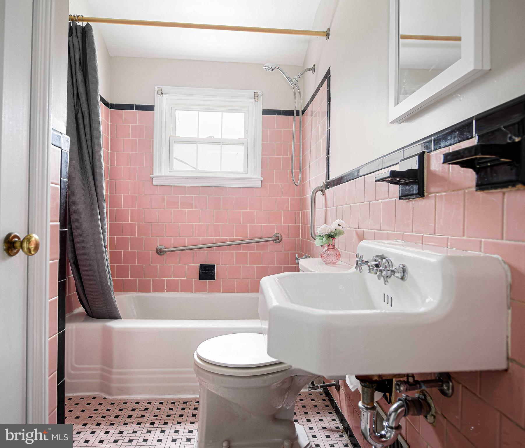 MIDDLESEX - Residential