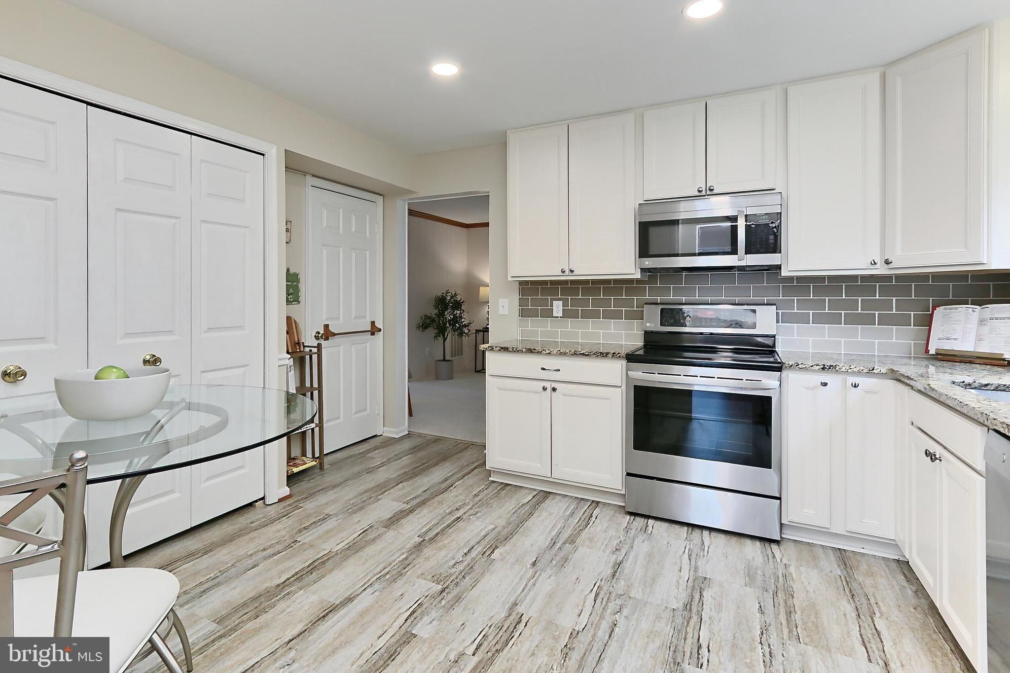 COUNTRYSIDE - Residential