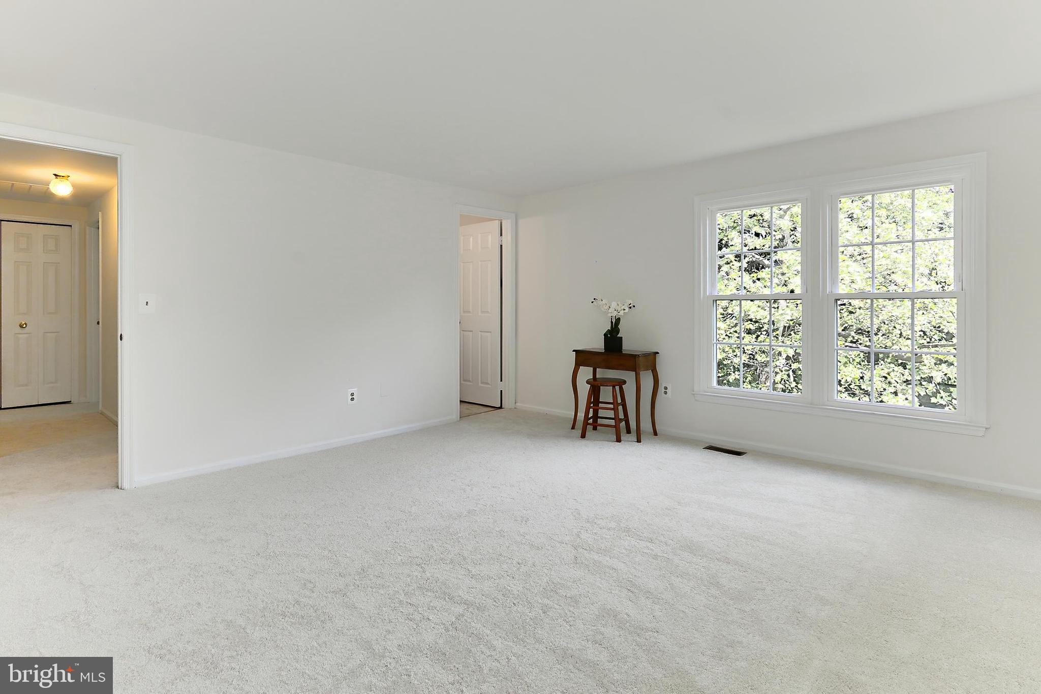 COUNTRYSIDE - Residential