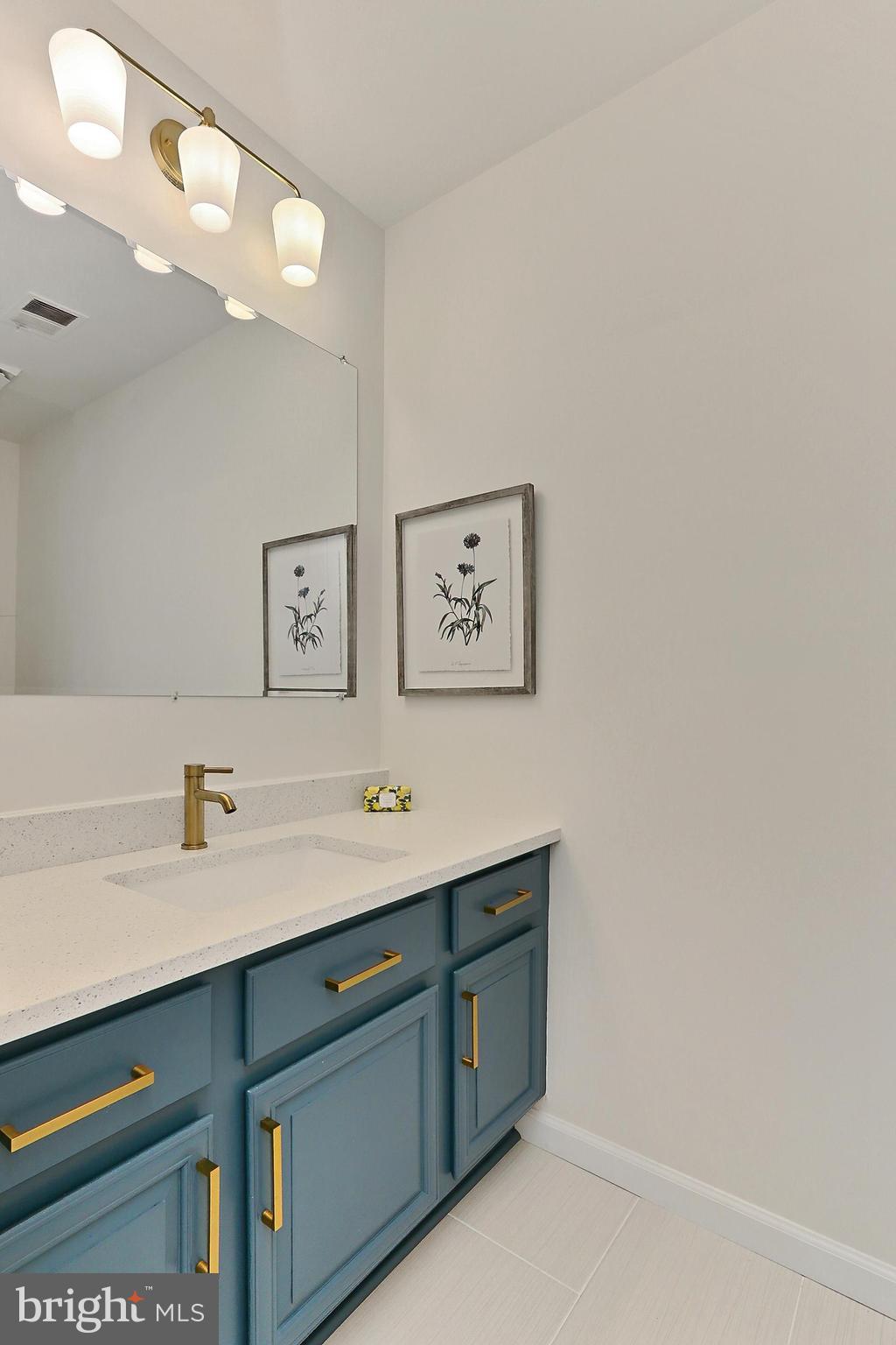 COUNTRYSIDE - Residential