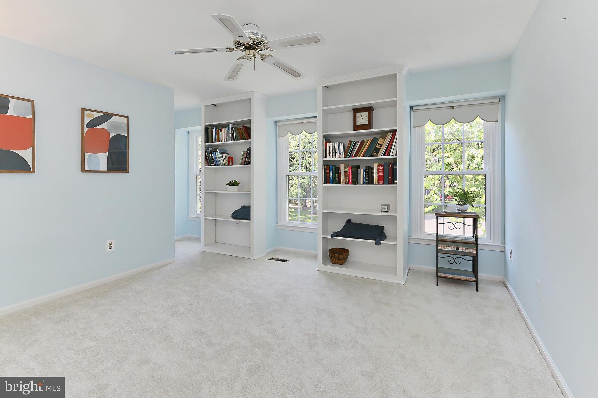 COUNTRYSIDE - Residential