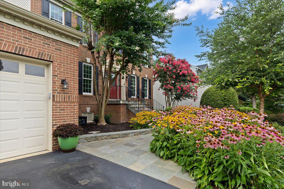 14109 ROAMER COURT