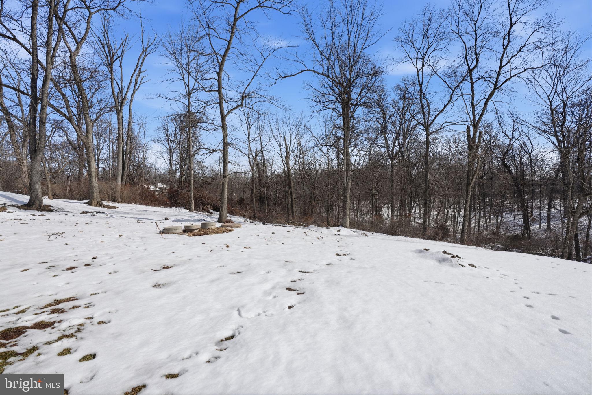 MOUNT EYRE MANOR - Residential