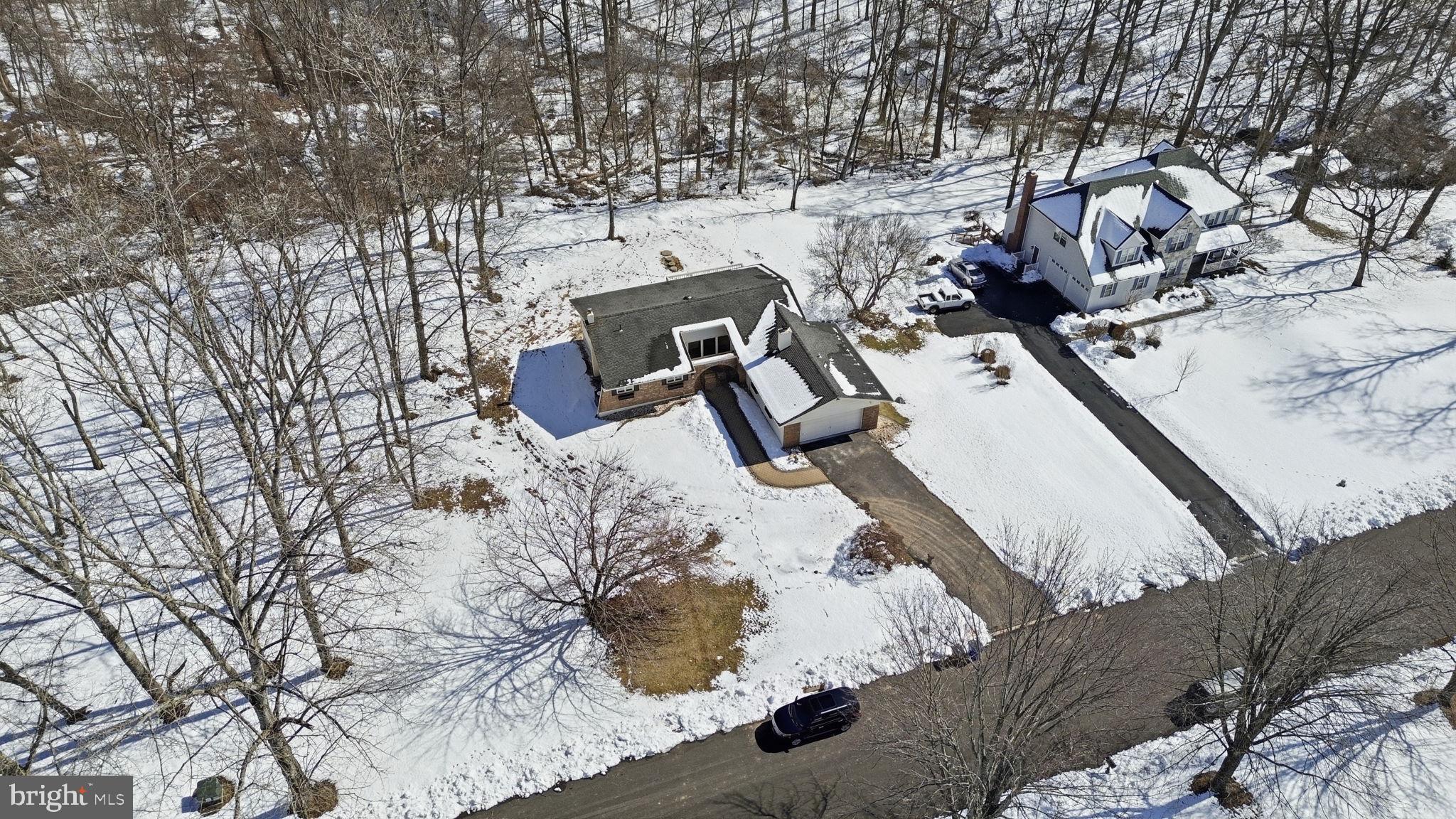 MOUNT EYRE MANOR - Residential