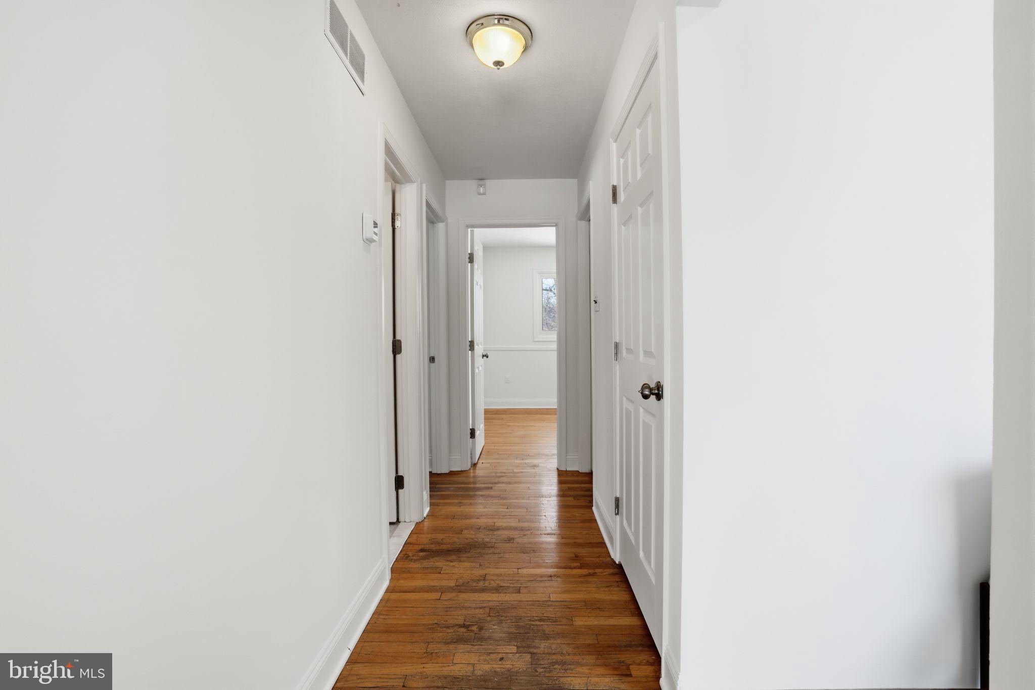 MOUNT EYRE MANOR - Residential