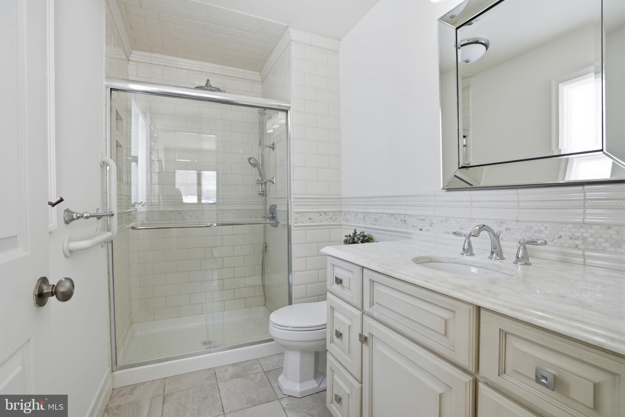 MOUNT EYRE MANOR - Residential