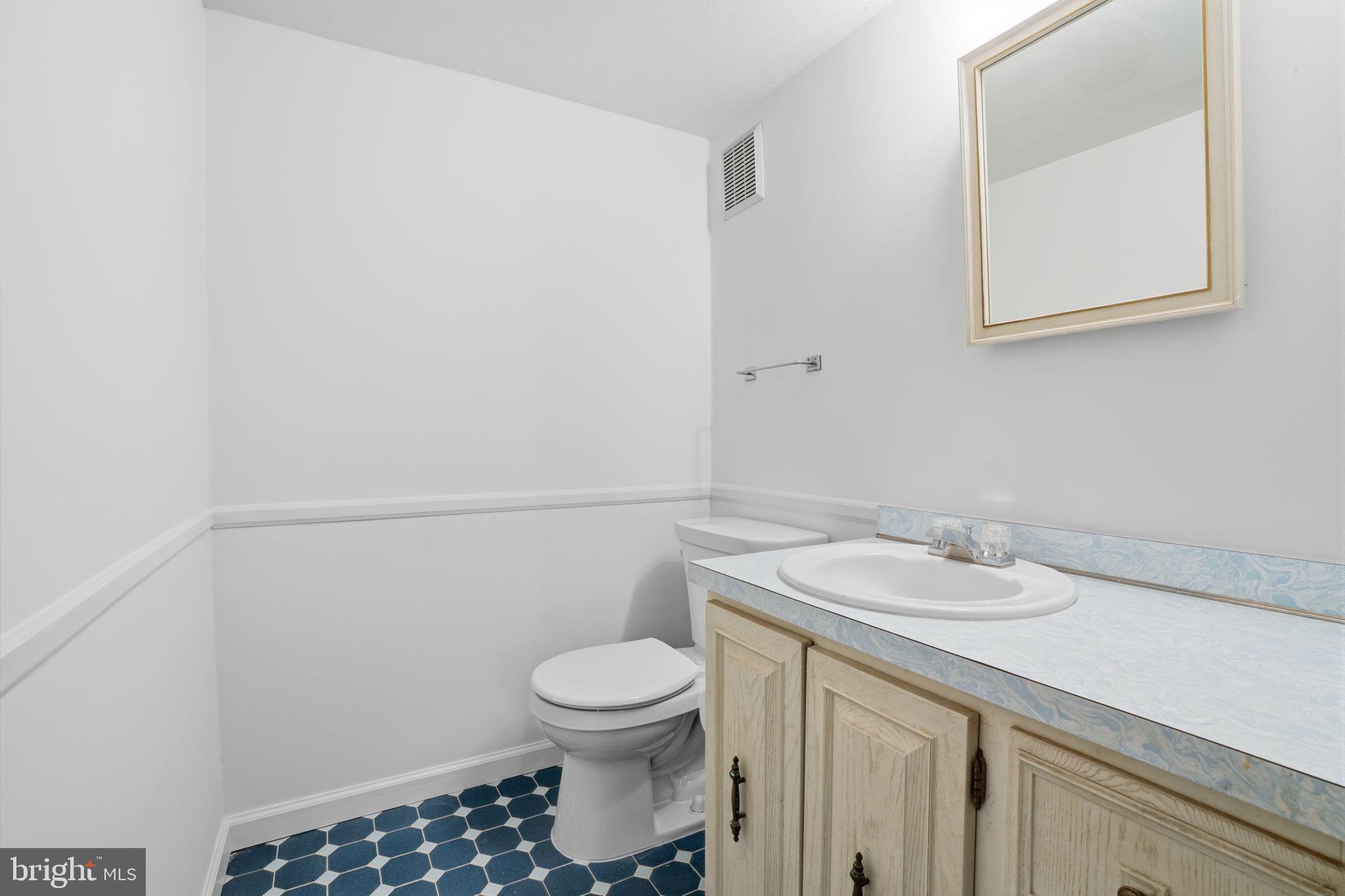 MOUNT EYRE MANOR - Residential