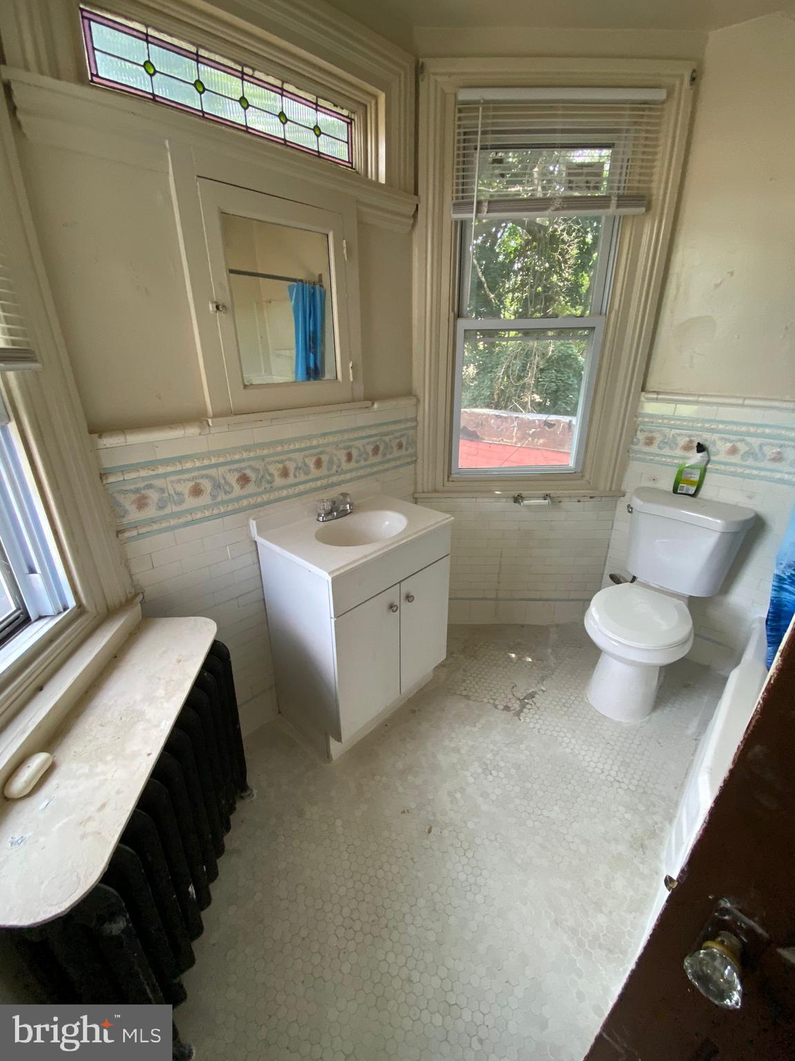 FRANKFORD - Residential Lease