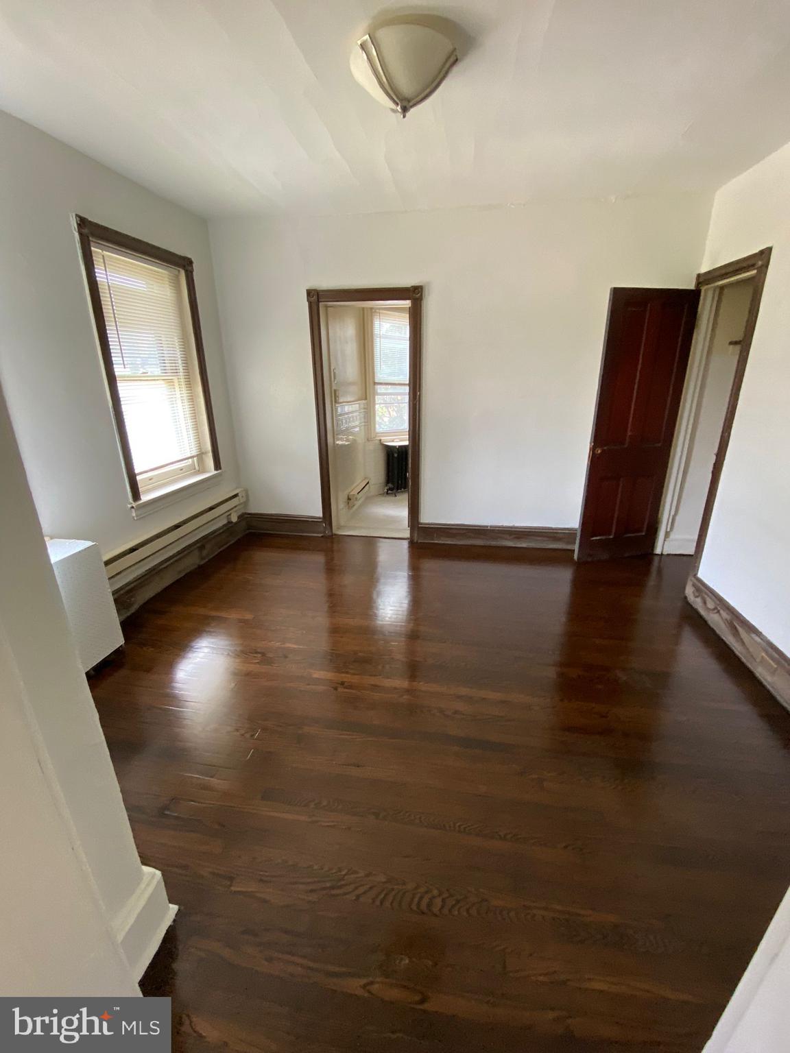 FRANKFORD - Residential Lease