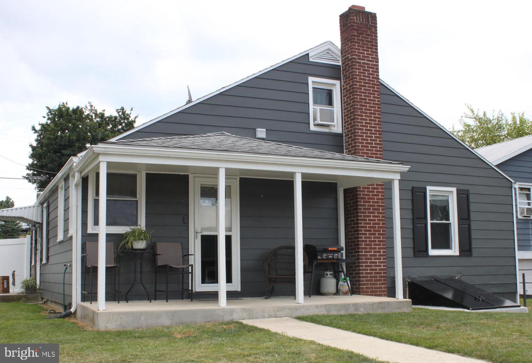 1516 HIGHLAND TERRACE