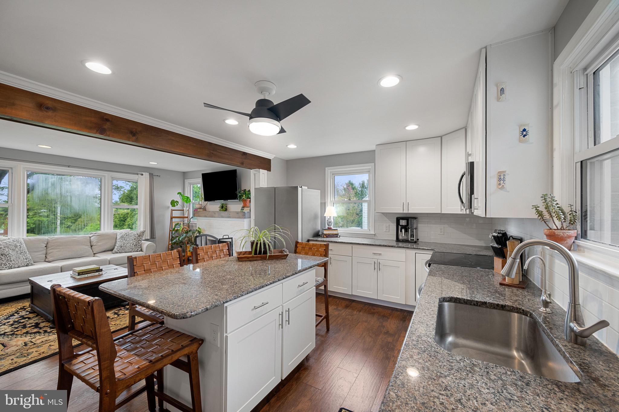 PINE KNOLL - Residential