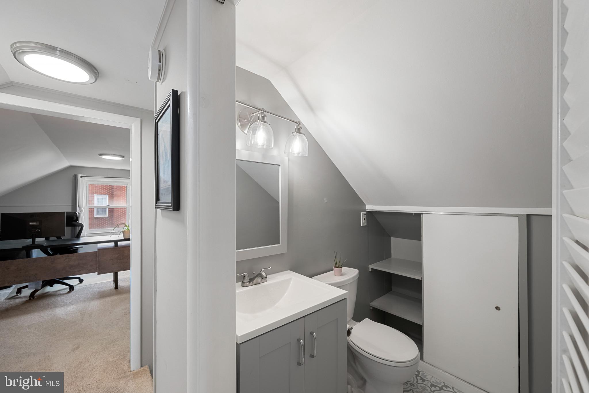 PINE KNOLL - Residential