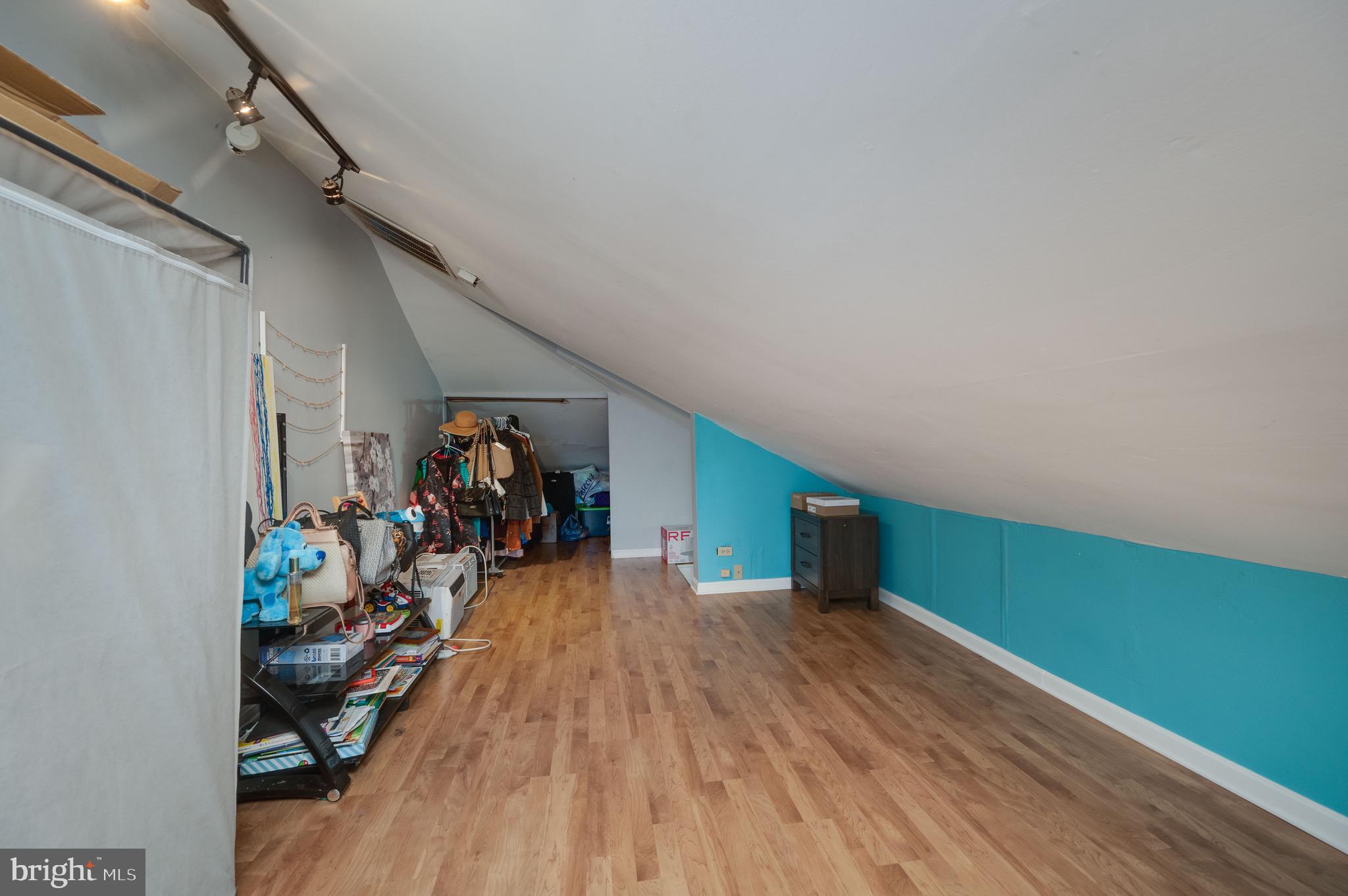 MILLMONT - Residential