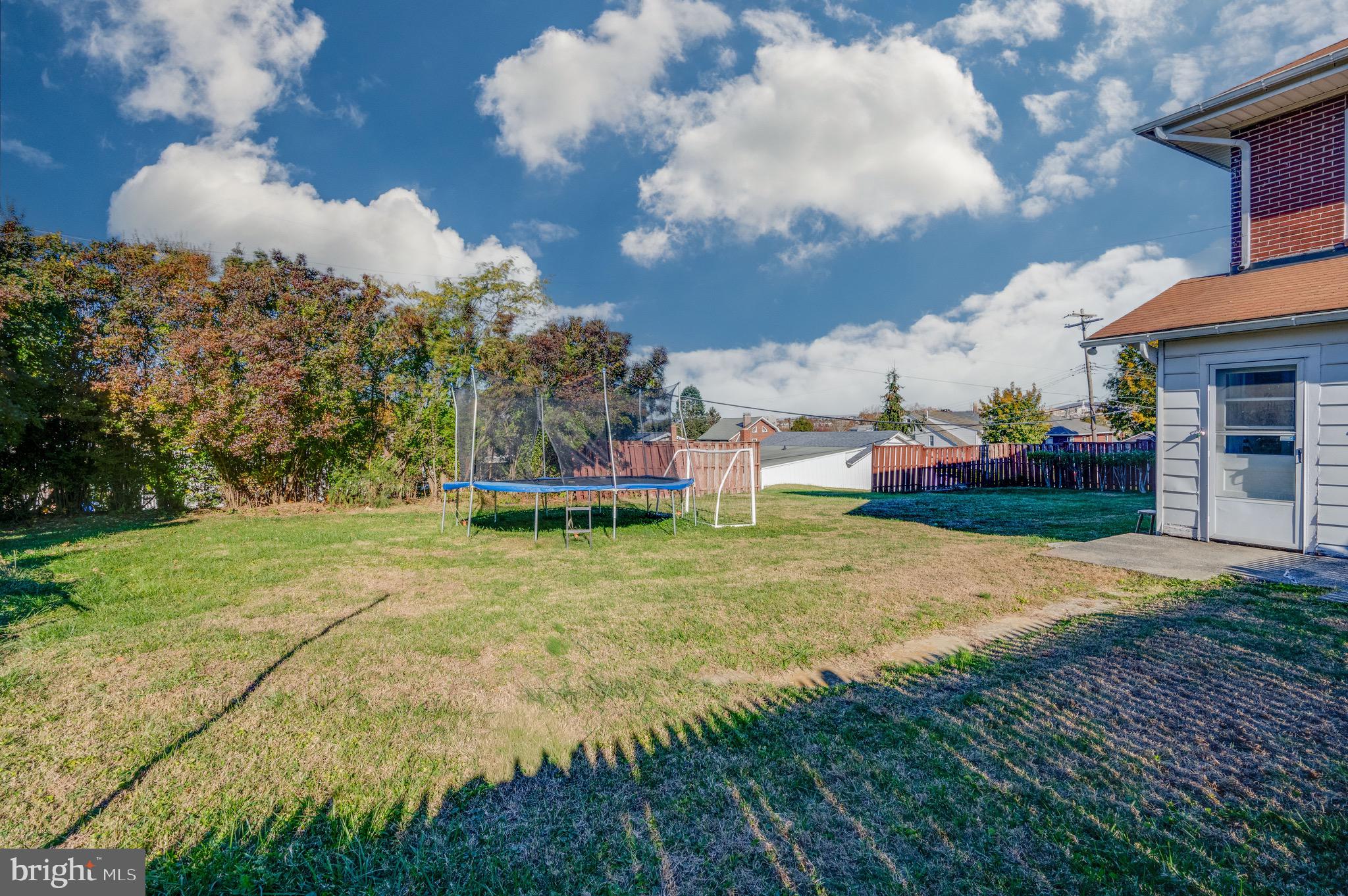 MILLMONT - Residential