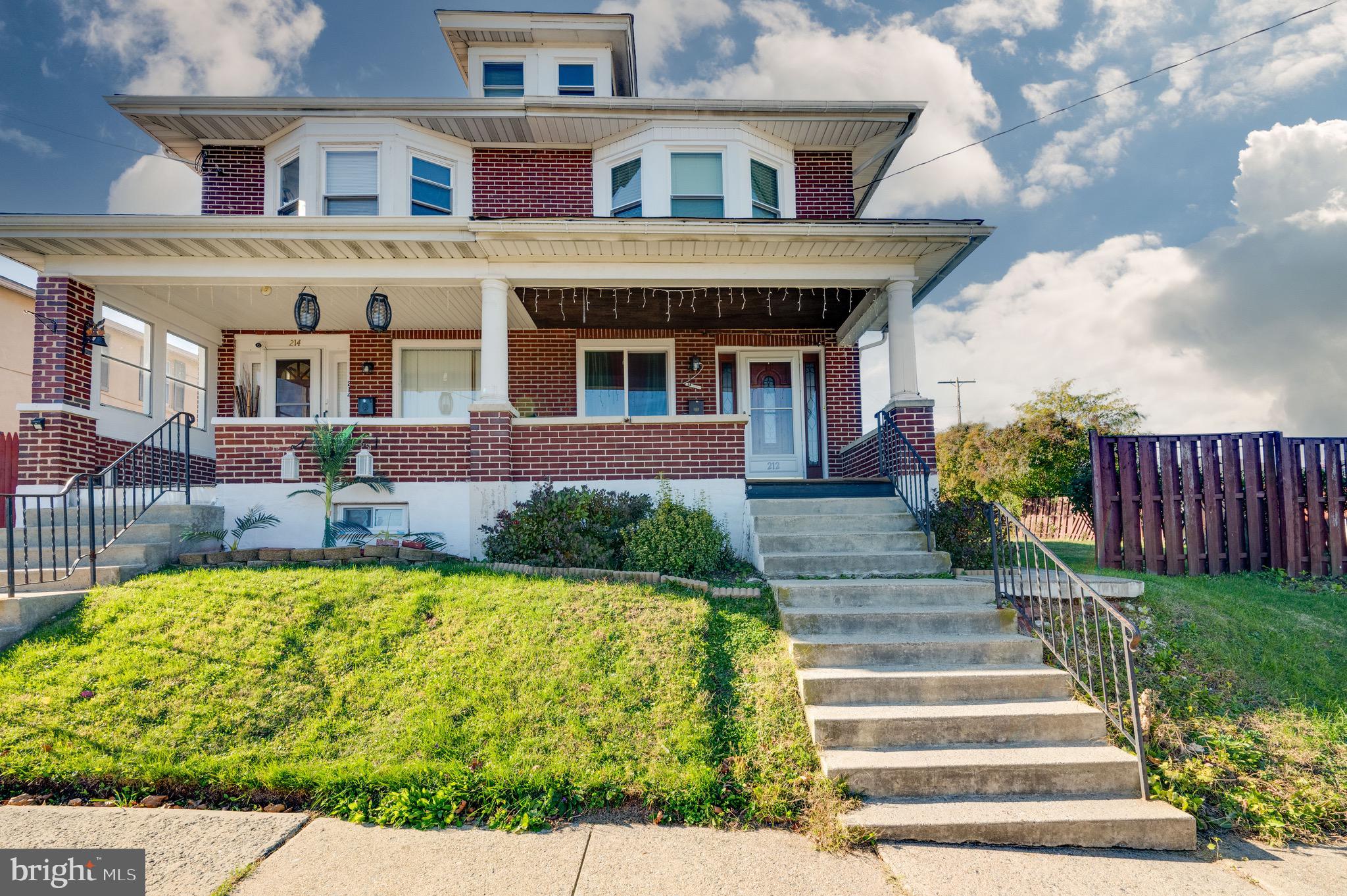 212 ARLINGTON STREET