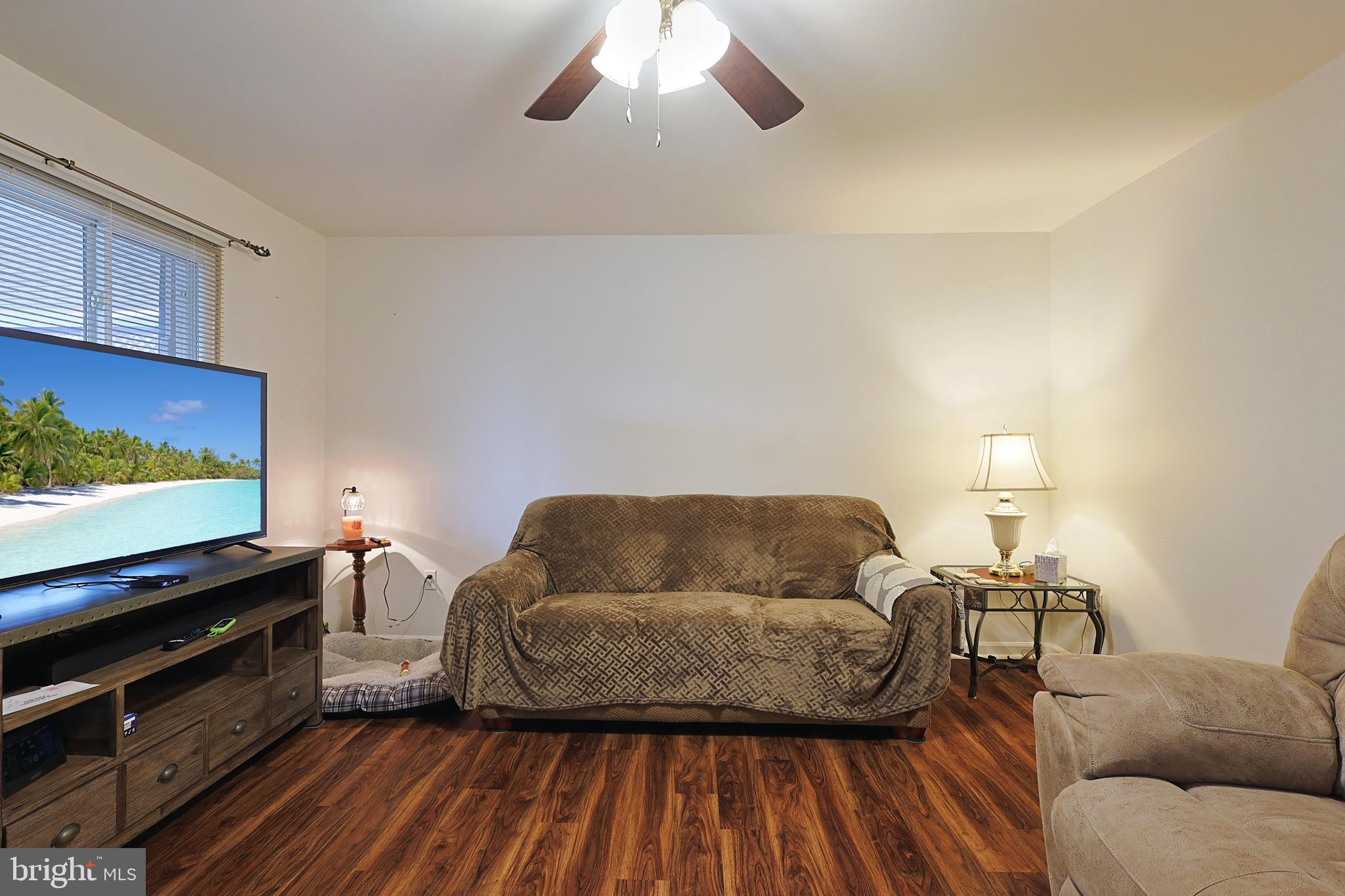 AMCELLE ACRES - Residential