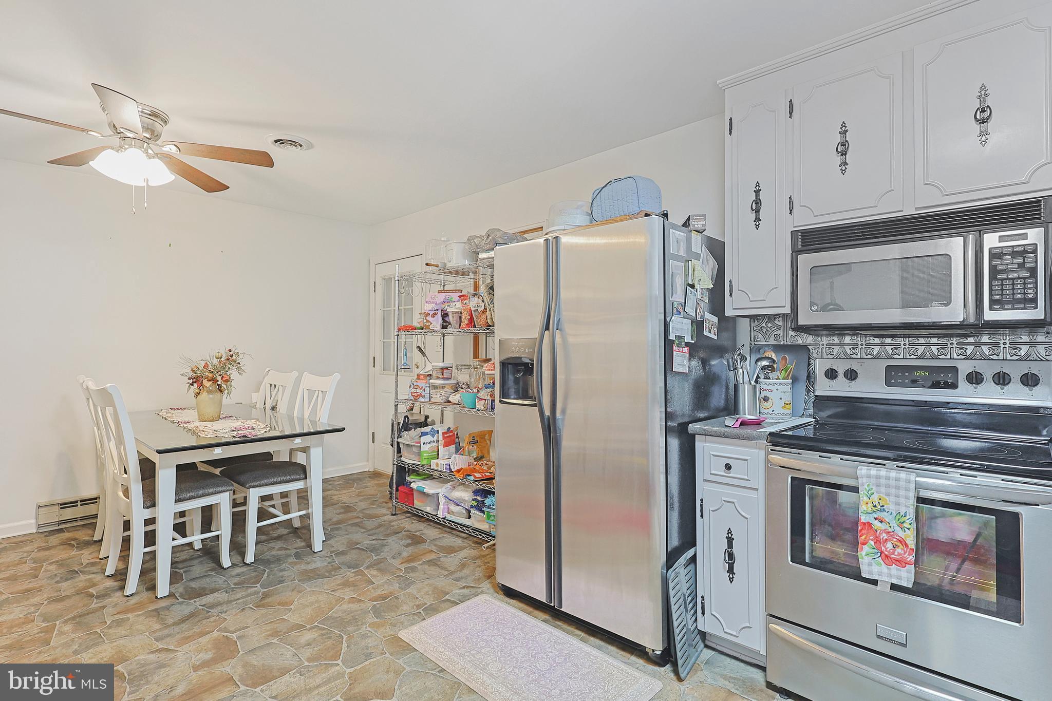 AMCELLE ACRES - Residential