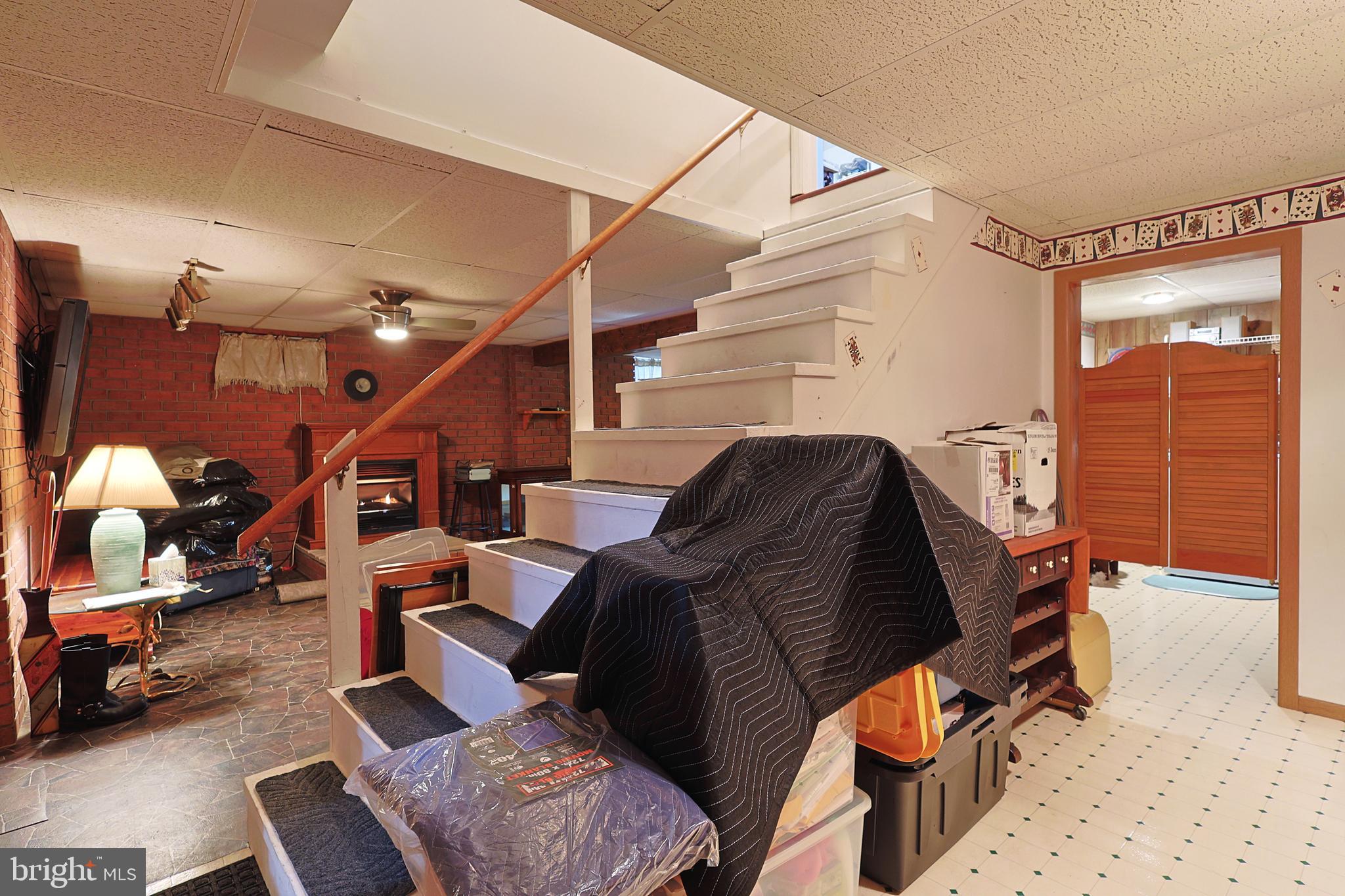 AMCELLE ACRES - Residential