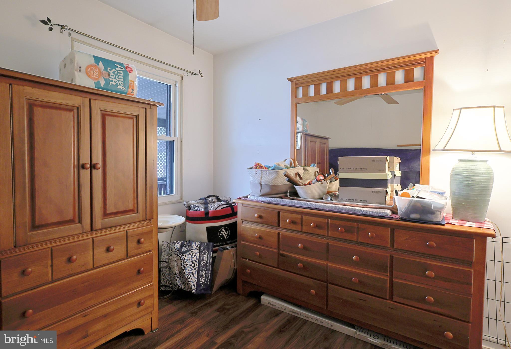 AMCELLE ACRES - Residential