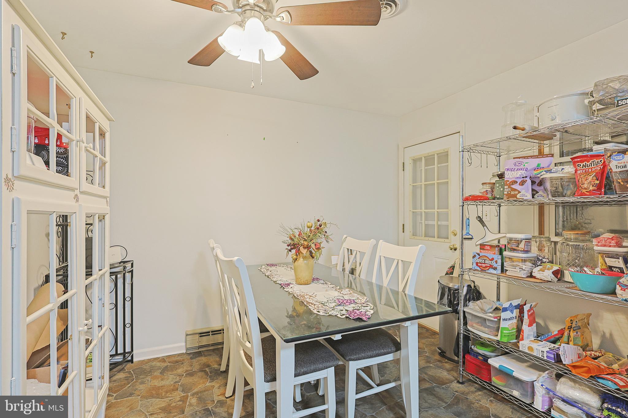 AMCELLE ACRES - Residential