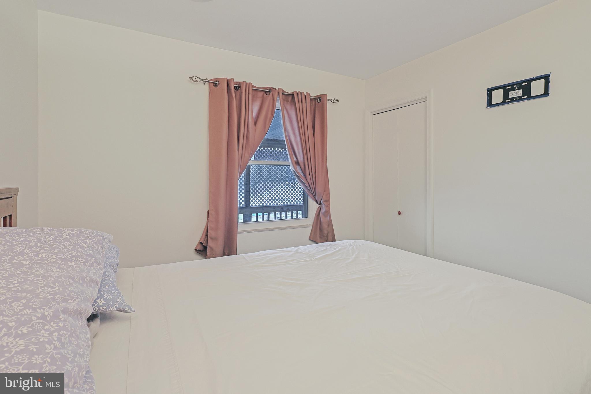 AMCELLE ACRES - Residential