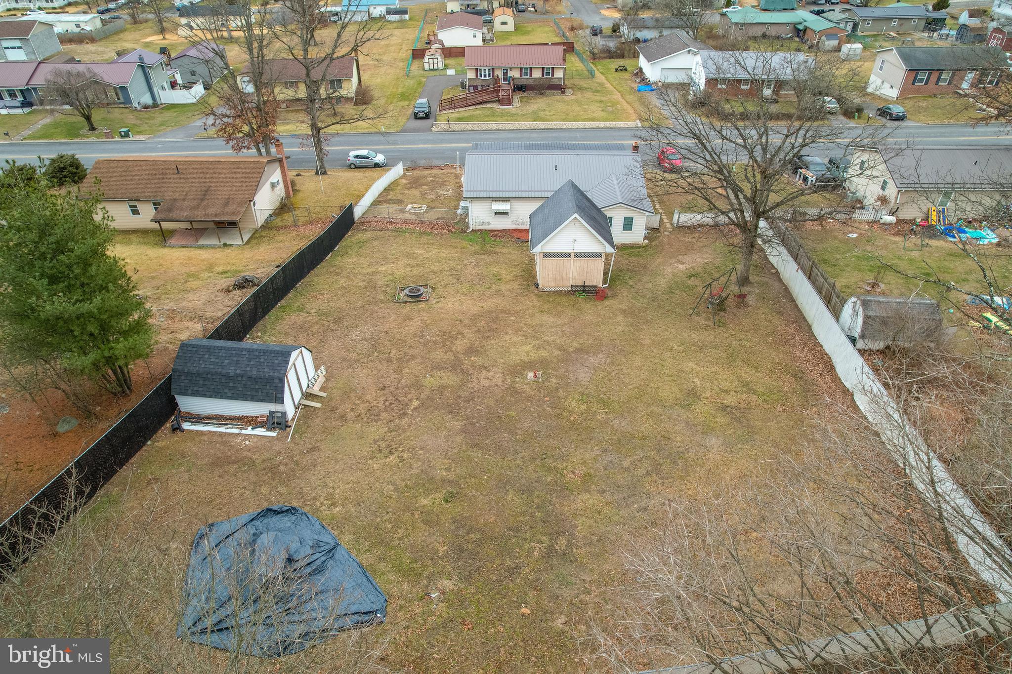 AMCELLE ACRES - Residential