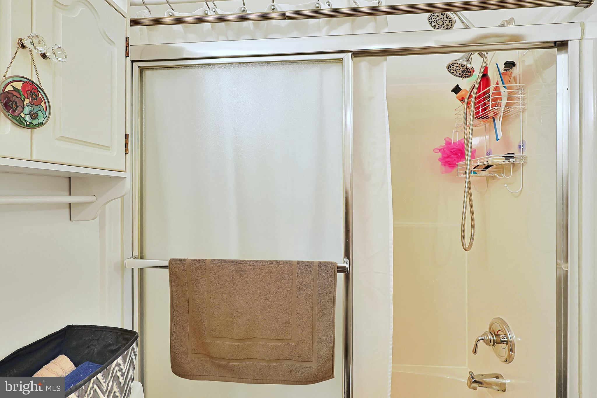 AMCELLE ACRES - Residential