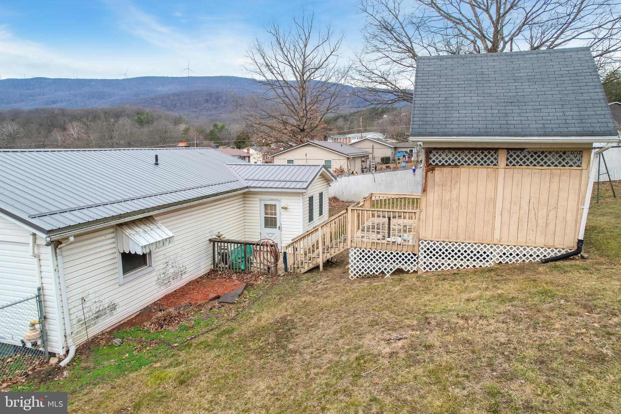 AMCELLE ACRES - Residential