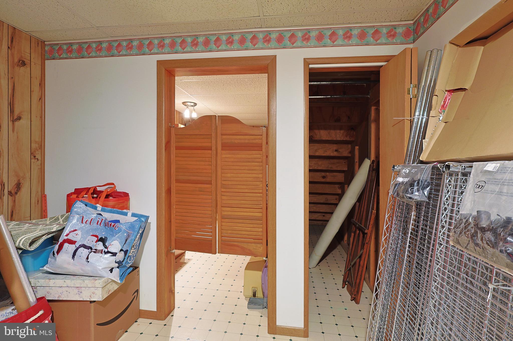 AMCELLE ACRES - Residential