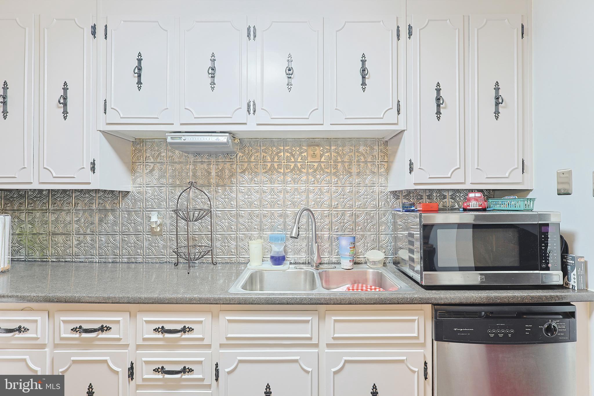 AMCELLE ACRES - Residential