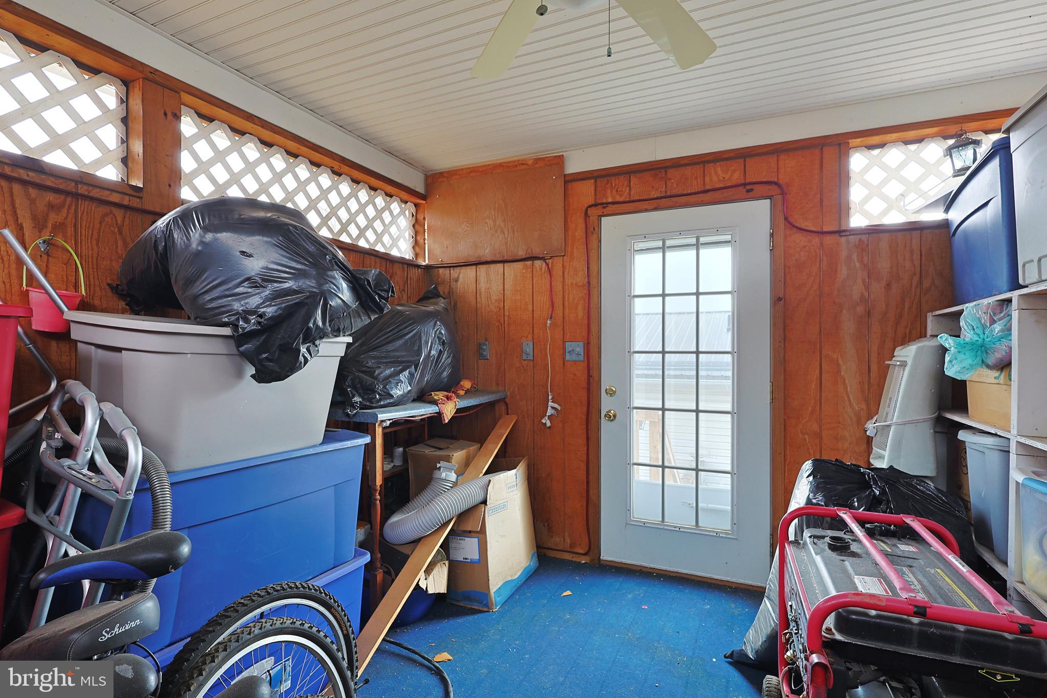 AMCELLE ACRES - Residential