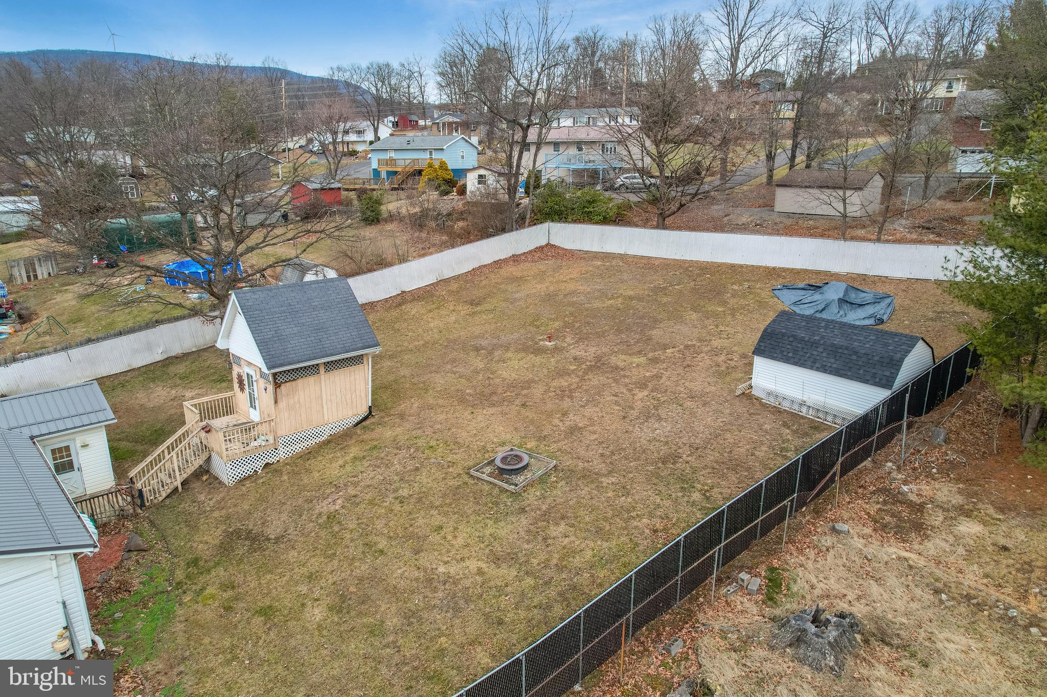 AMCELLE ACRES - Residential