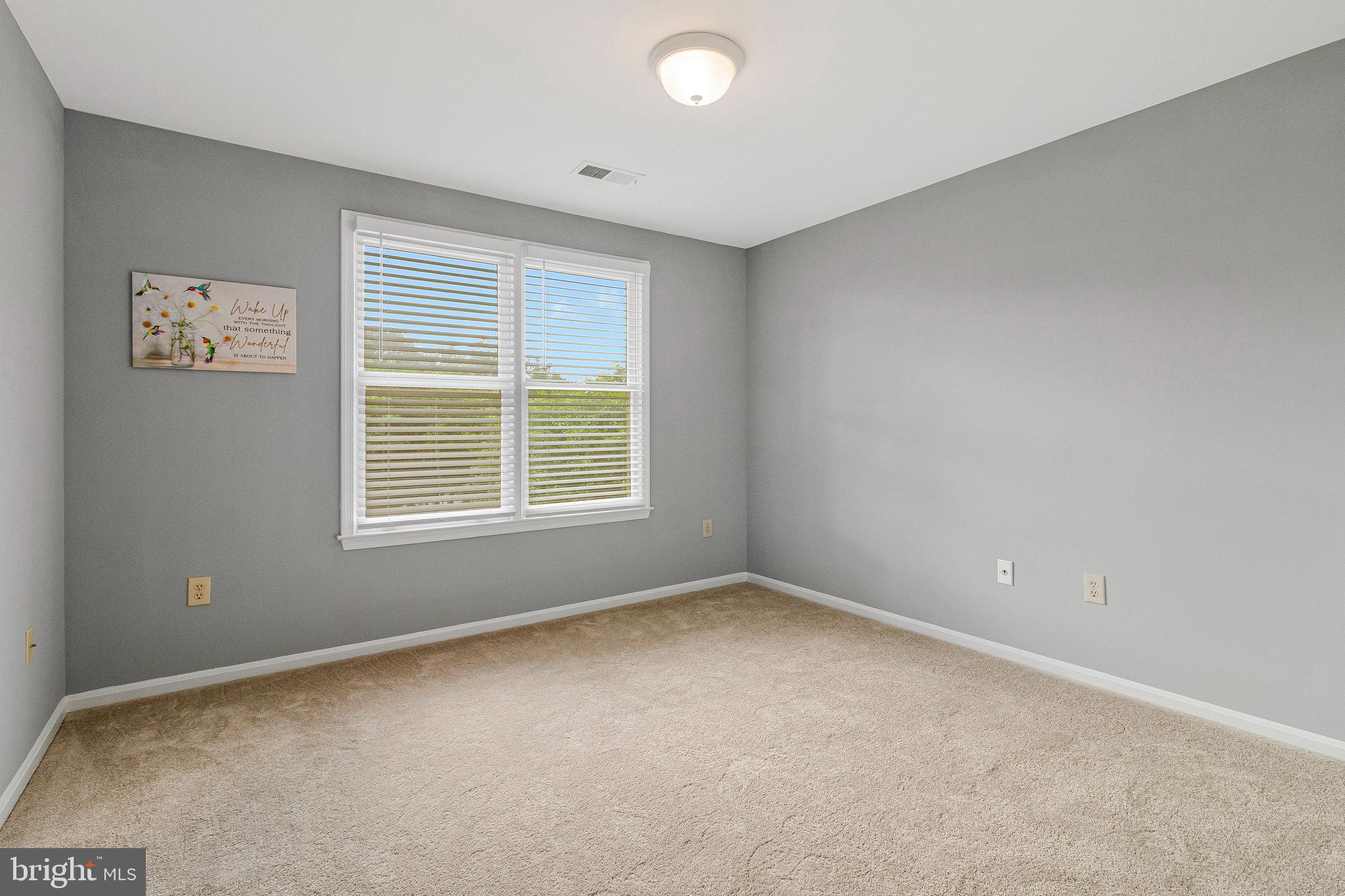 SIGNAL HILL CARRS - Residential Lease