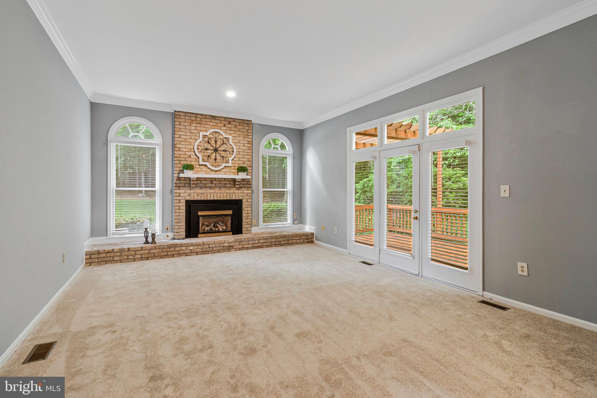 SIGNAL HILL CARRS - Residential Lease