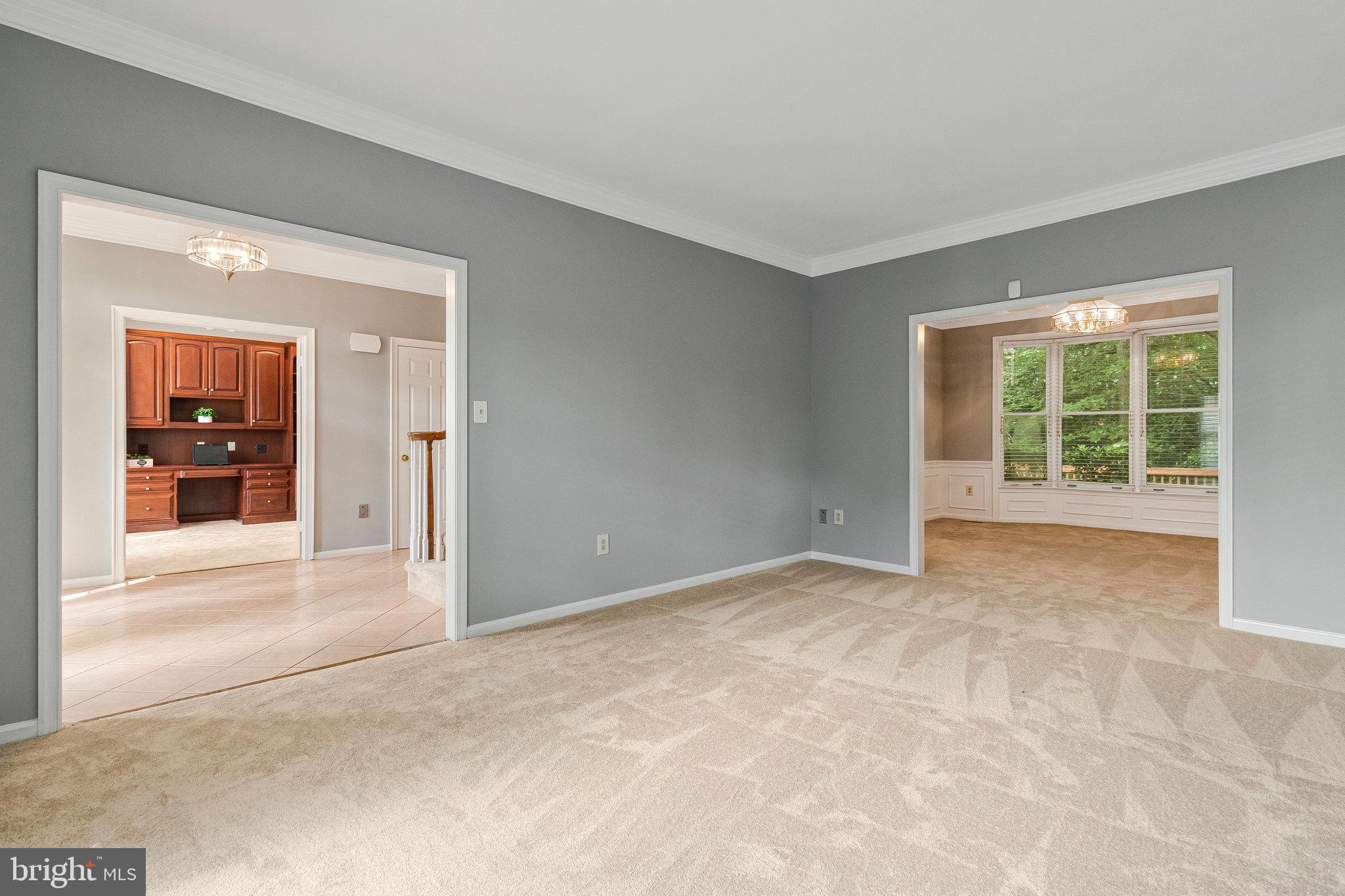 SIGNAL HILL CARRS - Residential Lease