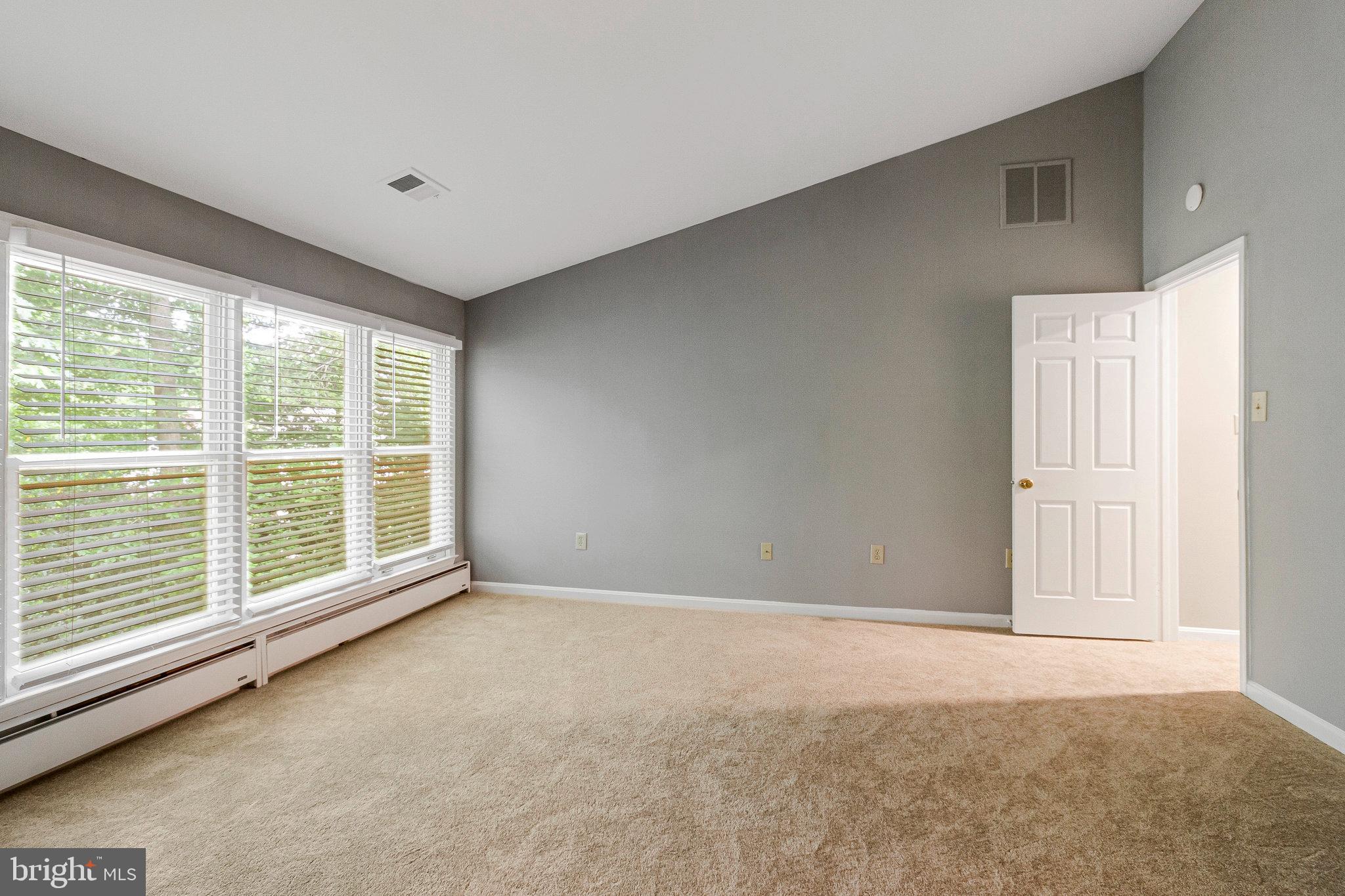 SIGNAL HILL CARRS - Residential Lease