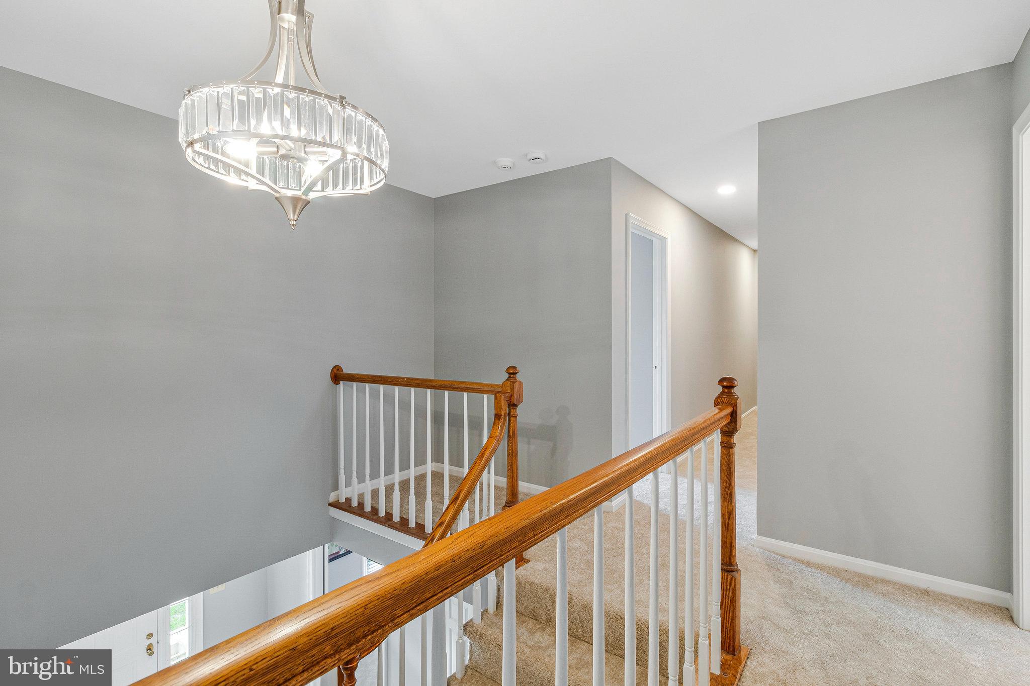 SIGNAL HILL CARRS - Residential Lease