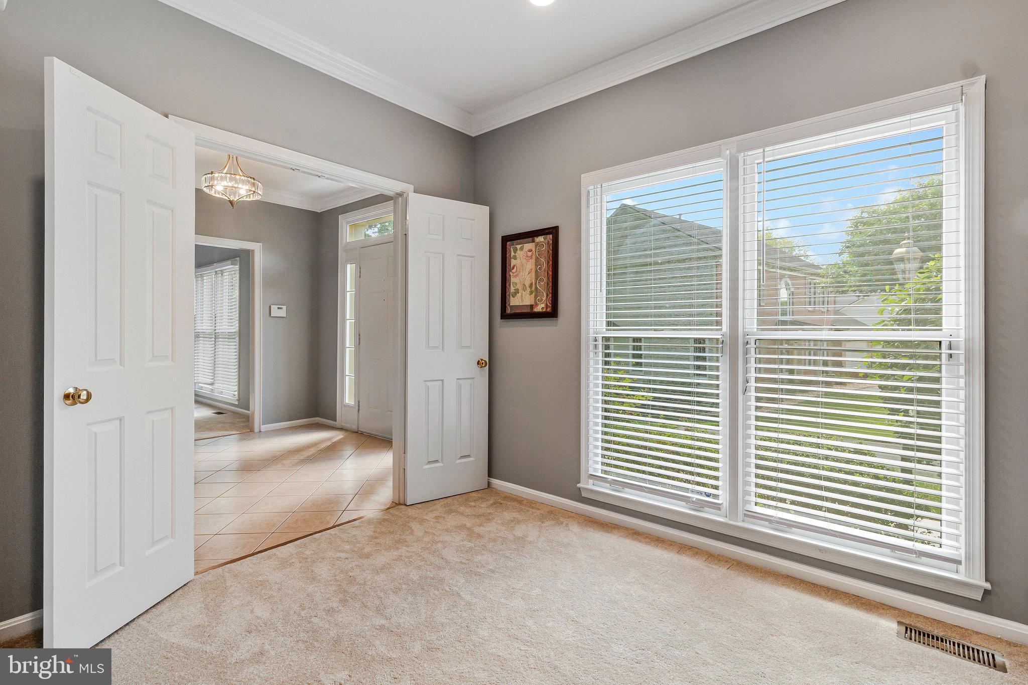 SIGNAL HILL CARRS - Residential Lease