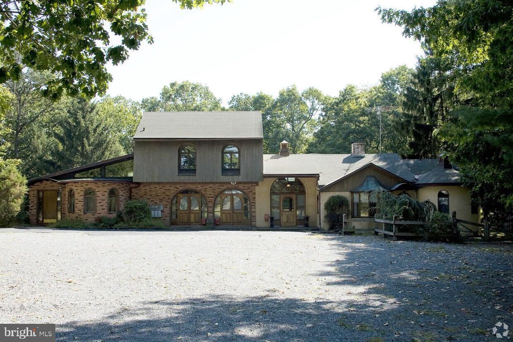 Photo of 419 York Road, NEW HOPE, PA 18938 (MLS # PABU2110648)