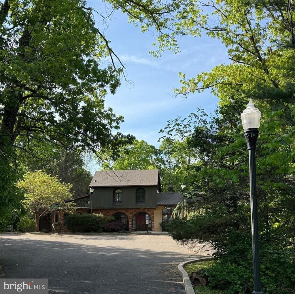 Photo of 419 York Road, NEW HOPE, PA 18938 (MLS # PABU2110648)