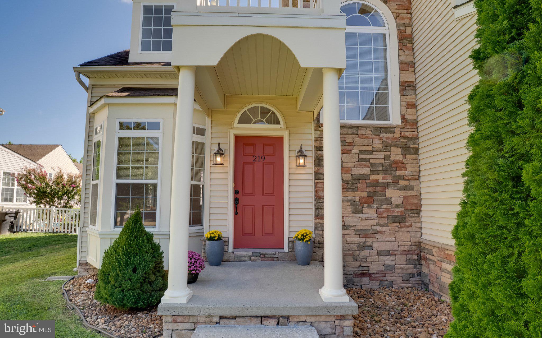 219 TOPAZ CIRCLE