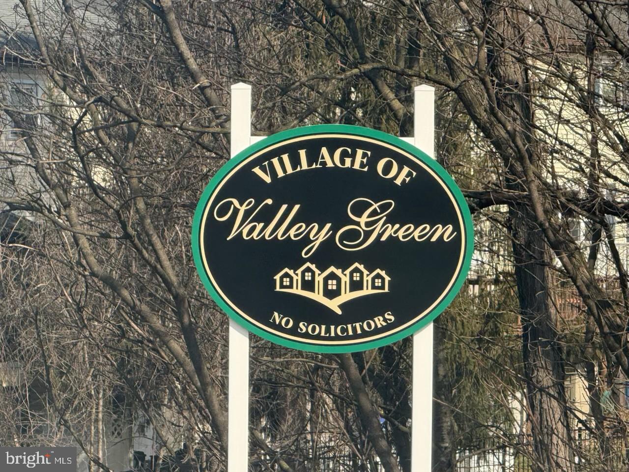 22 PERSIAN LILAC DRIVE