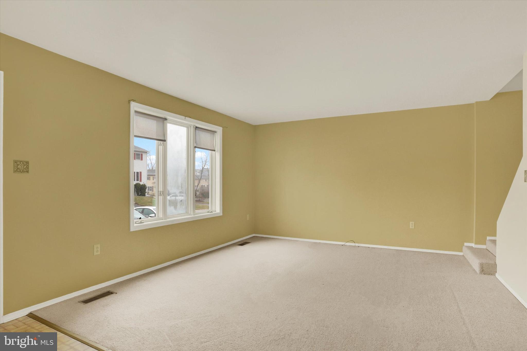 22 PERSIAN LILAC DRIVE