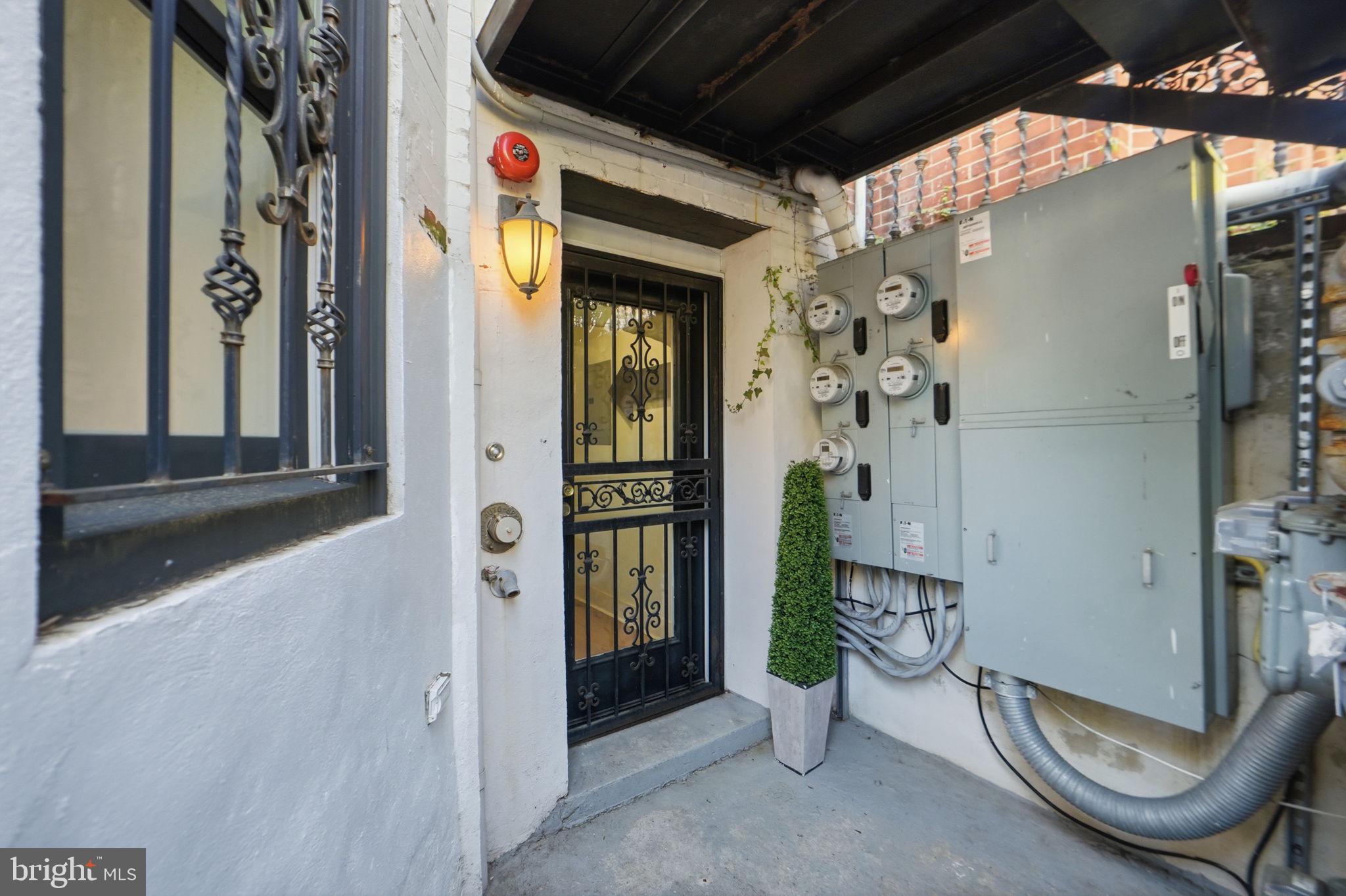 1126 5TH STREET NW 1