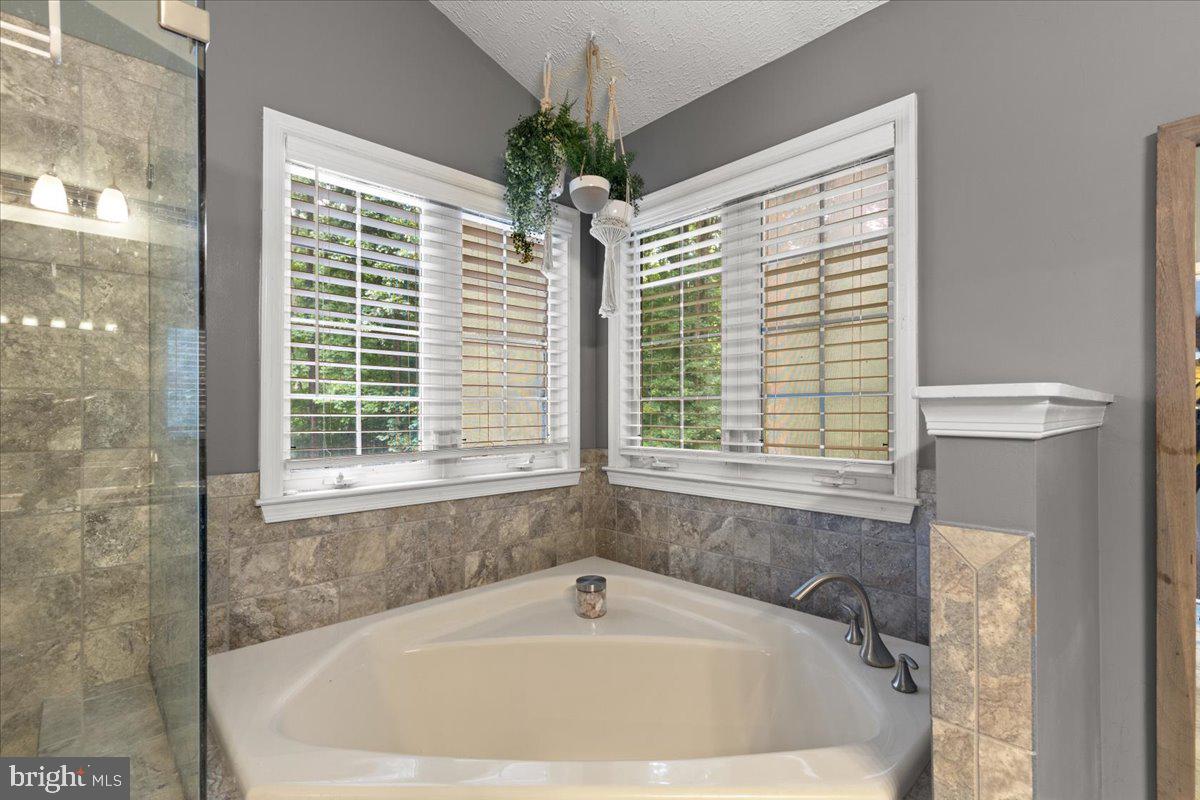 PEACH BLOSSOM FARM - Residential